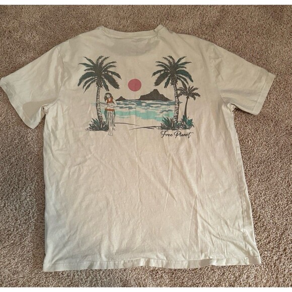 Free Planet Beach-Themed T-Shirt – Size Large - Picture 2 of 3
